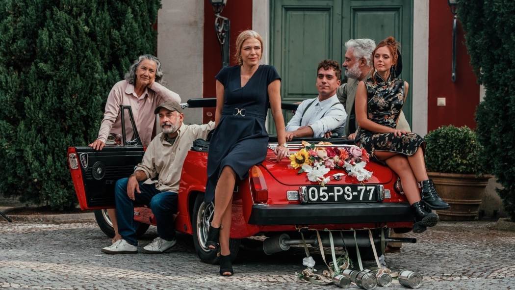 Até Que a Vida nos Separe 1. Sezon 1. Bölüm izle